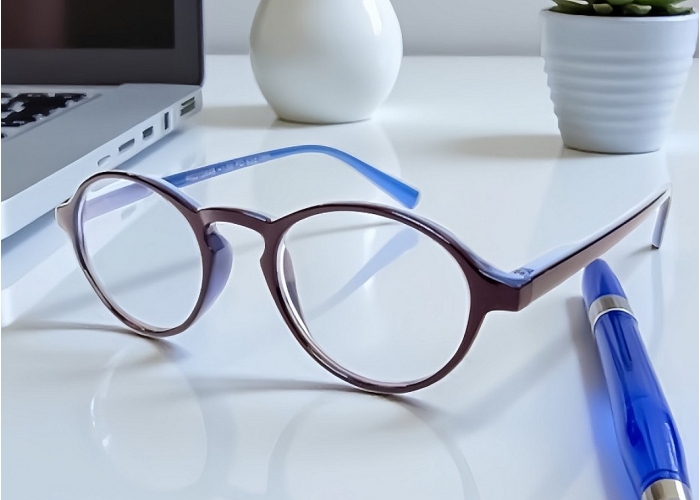 Lunettes loupe de lecture rondes - noir brillant intérieur bleu