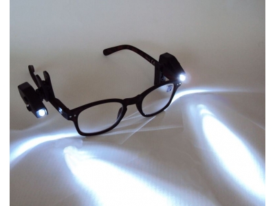 1 mini lampe led universelle pour lunettes de lecture et lunettes de vue. Les "CLIP-LED"